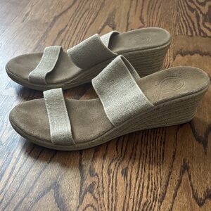 Charleston Shoe Co. Women's Tan Wedge Sandals Slip on size 7